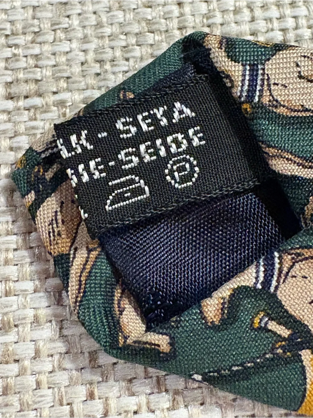 Salvatore Ferragamo Silk Tie Hunting Dogs Horn Green Made Italy
